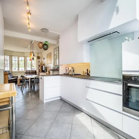 House In Near The Sea And Shops, Cleaning Included * Koksijde