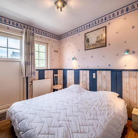 House In Near The Sea And Shops, Cleaning Included * Koksijde