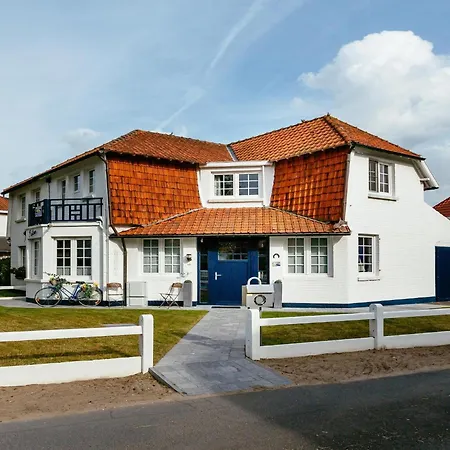 House In Near The Sea And Shops, Cleaning Included * コクセッド